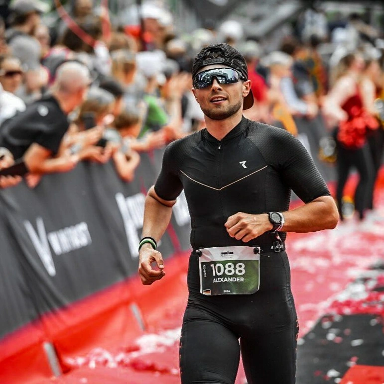 Tri_Finish Triathlon Finish Mitteldistanz